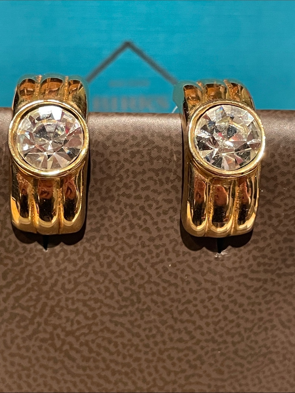 Vintage Oscar Dela Renta Gold-Tone Crystal Huggie Earrings - Clear Stone